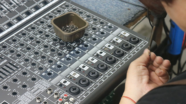 Micro-sound deeply aware that employees are the eternal life force of the company